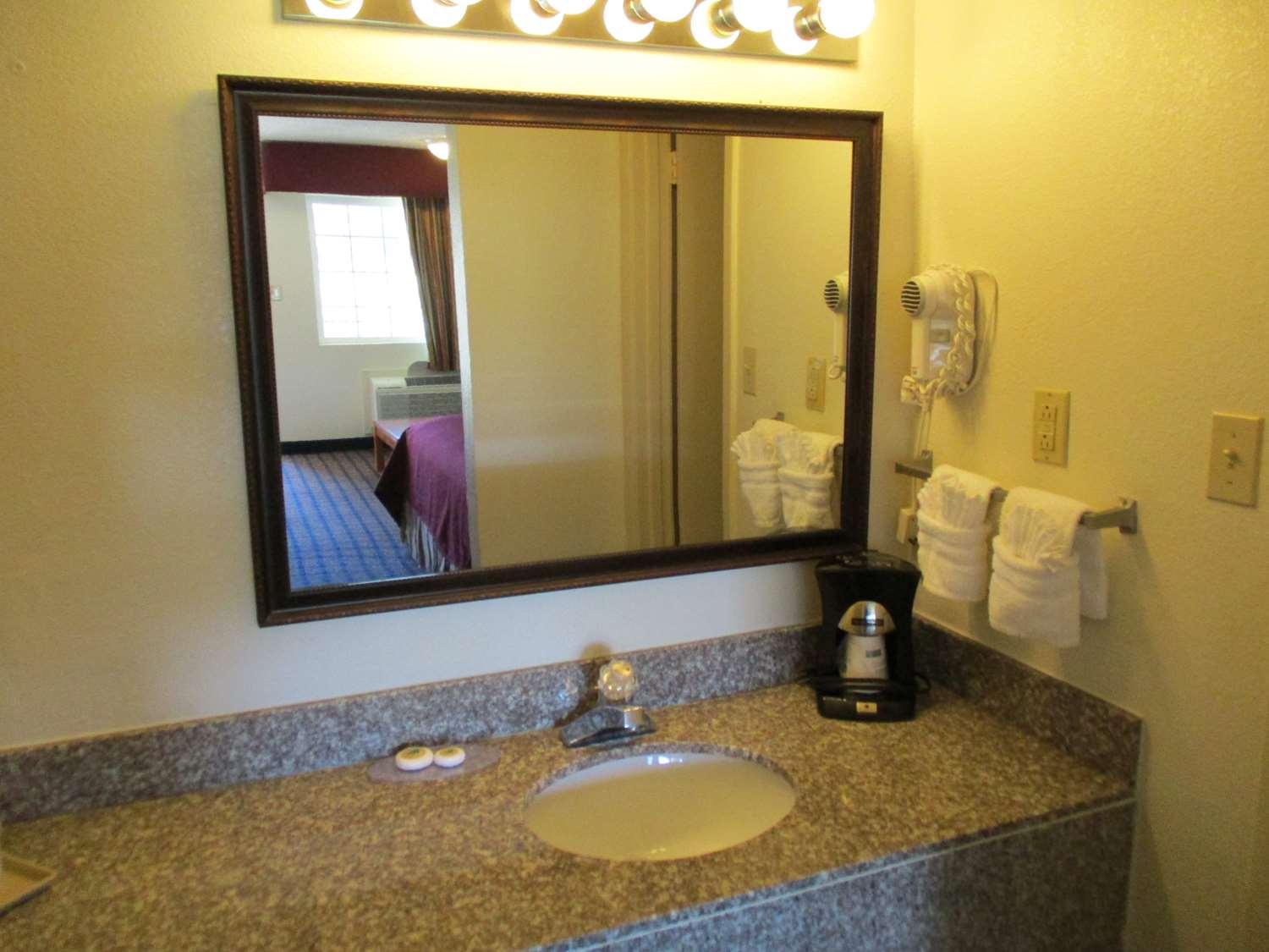 Best Western Palestine Inn Екстер'єр фото
