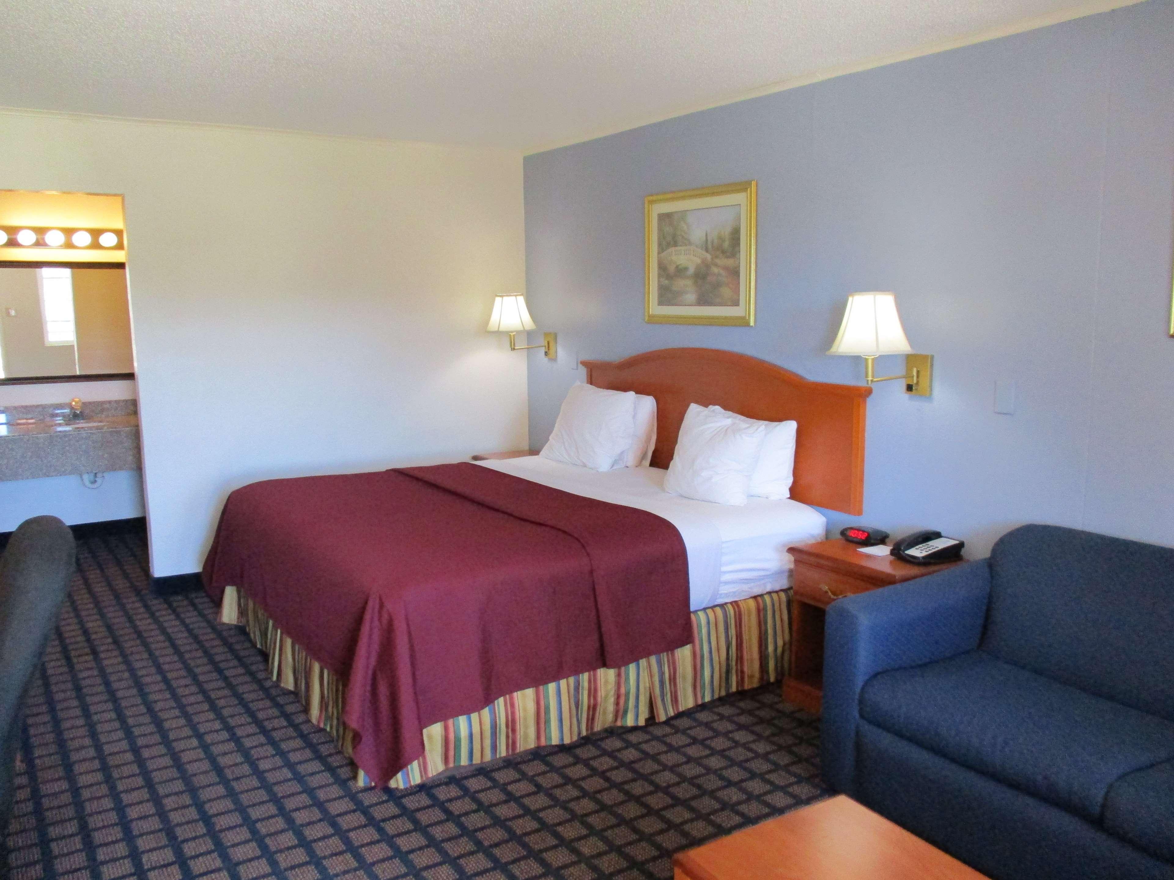 Best Western Palestine Inn Екстер'єр фото