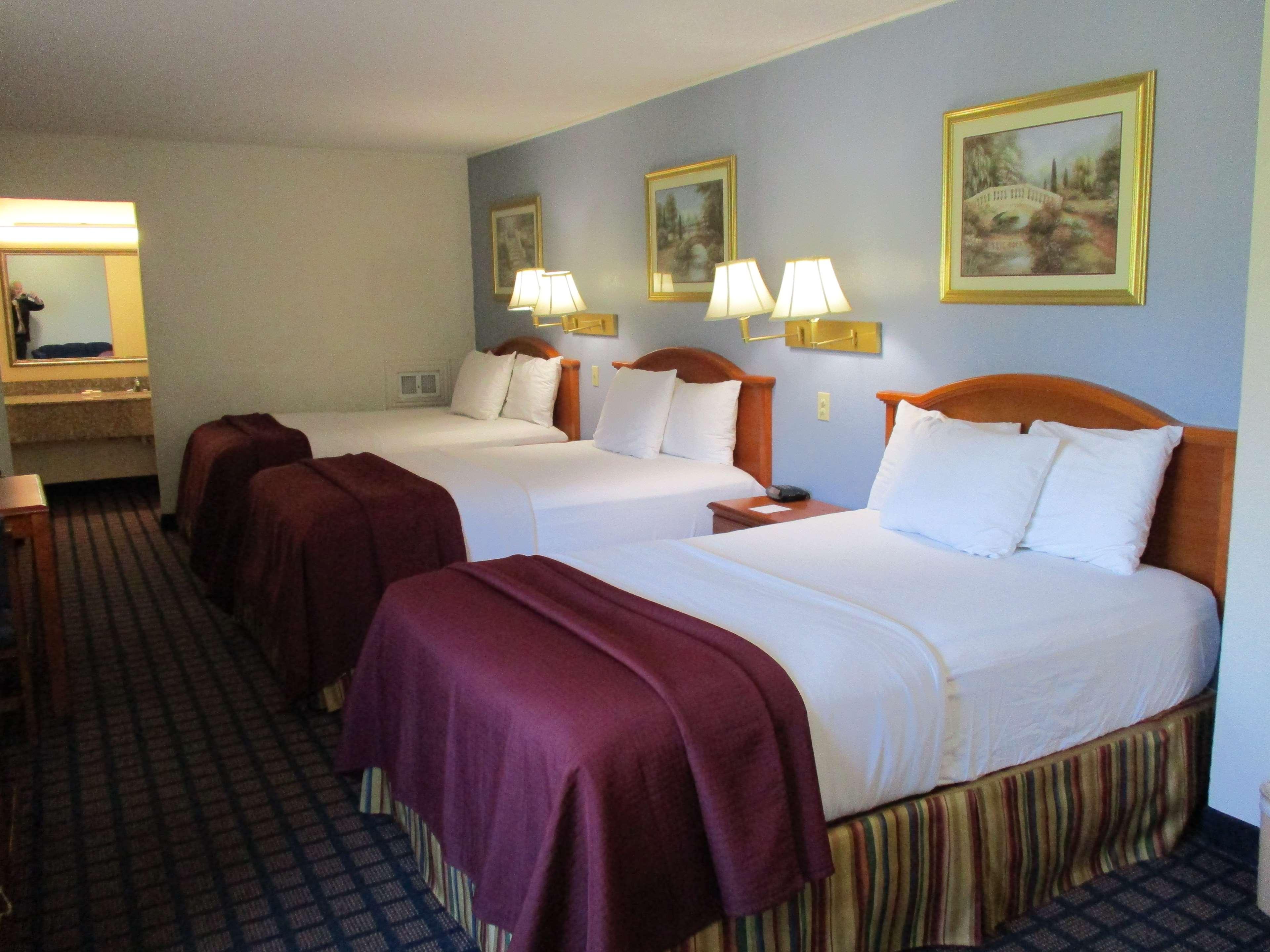 Best Western Palestine Inn Екстер'єр фото