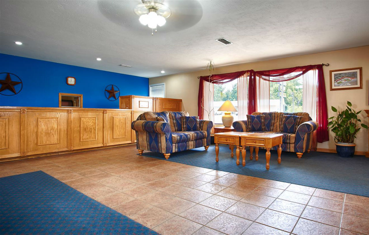 Best Western Palestine Inn Екстер'єр фото