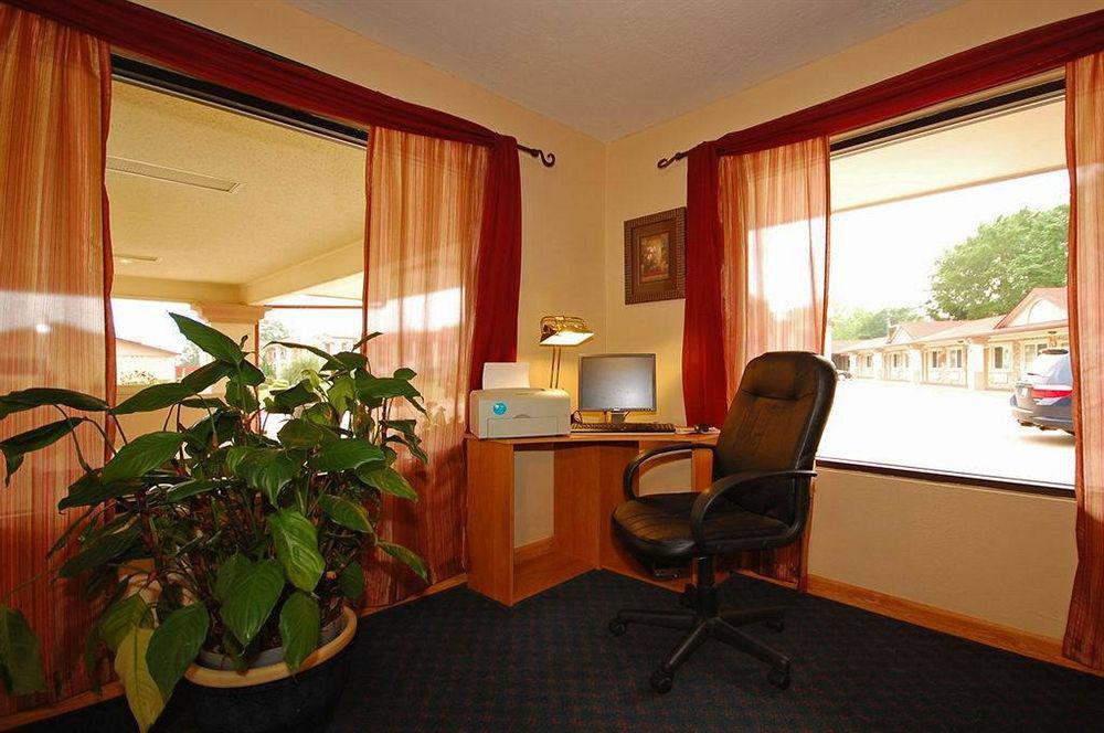 Best Western Palestine Inn Номер фото